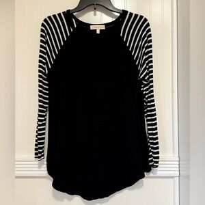 Chic Black and White Stripe sleeve Top